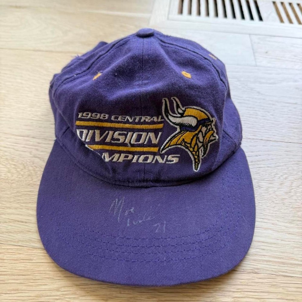 1998 Minnesota Vikings Central Division Champions cap